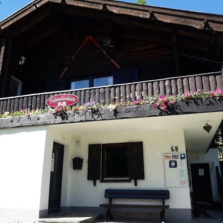 Fichtenblockhütte Sonnenalpe Nassfeld Buitenkant foto