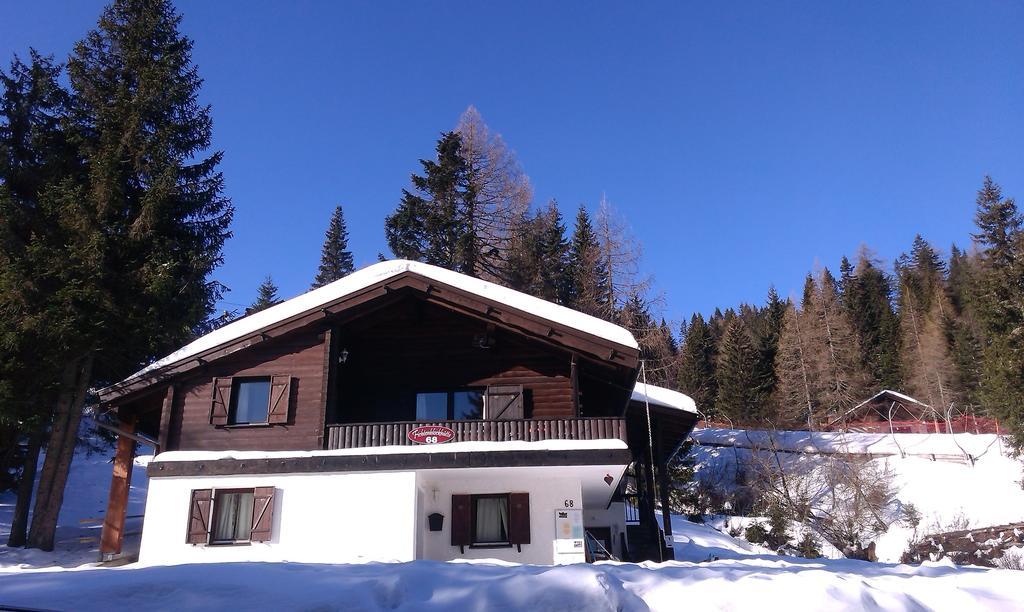 Fichtenblockhütte Sonnenalpe Nassfeld Buitenkant foto