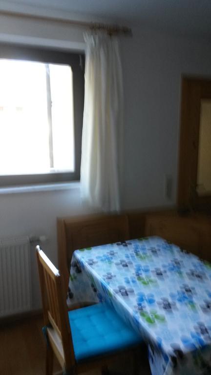 Fichtenblockhütte Sonnenalpe Nassfeld Buitenkant foto