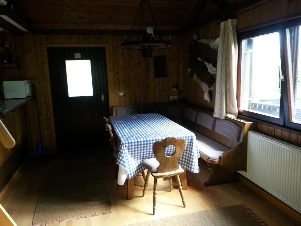 Fichtenblockhütte Sonnenalpe Nassfeld Kamer foto