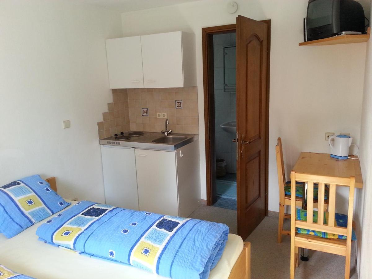 Fichtenblockhütte Sonnenalpe Nassfeld Kamer foto